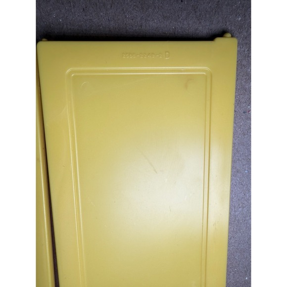 Vintage 1978 Barbie A-Frame Dream House No Mirror Closet Doors Replacement - Picture 5 of 6